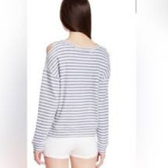 { BCBG Max Azria Top } Striped Sweatshirt With Shoulder Cut Outs Eznei - Picture 9 of 9